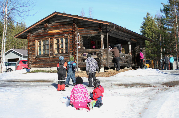 Pilkkikisat 2014 Pahakalan metsästysmajalla (Kuva: Hemmo Vattulainen, Varparanta)