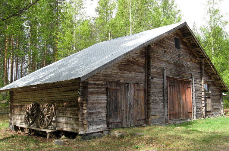 Kervilän myllyriihessä on pidetty useita näyttelyitä vuosien varrella. Kuvaaja: Maaret Kaksonen