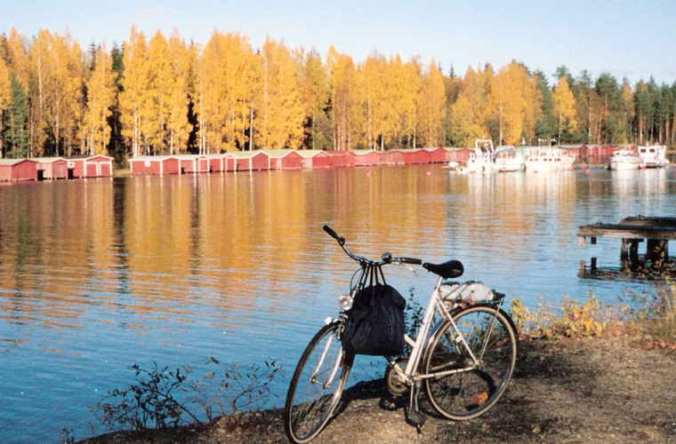 Syksyinen Pitkälahti Viuruniemen kylällä. Kuvaaja: Liisa Räsänen