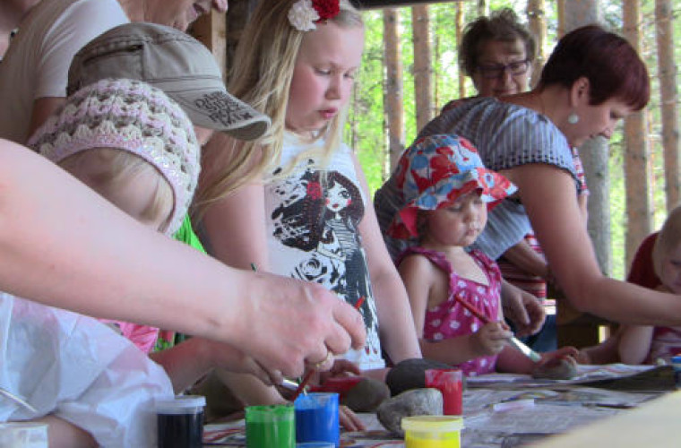 Leipäkurssilaisia. Kuva: Muljulan kyläyhdistys