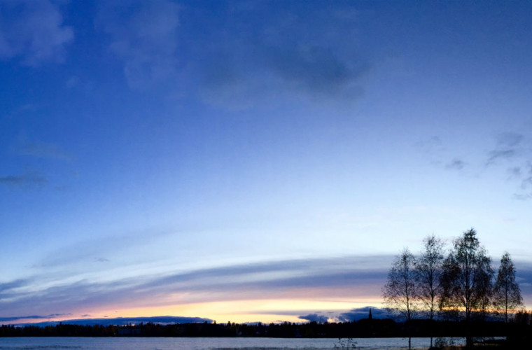 Nurmes auringonlaskussa. Kuva: Pauli Sorsakari.